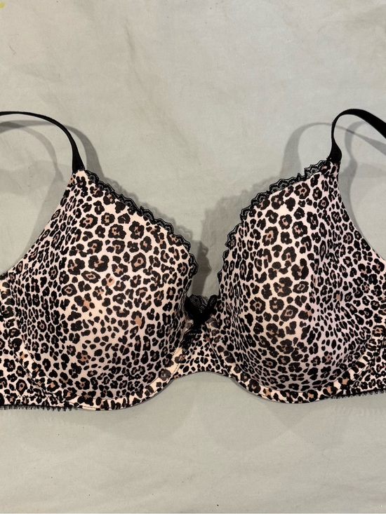 Victoria's Secret Other - Victoria's Secret Leopard Bra 32DD